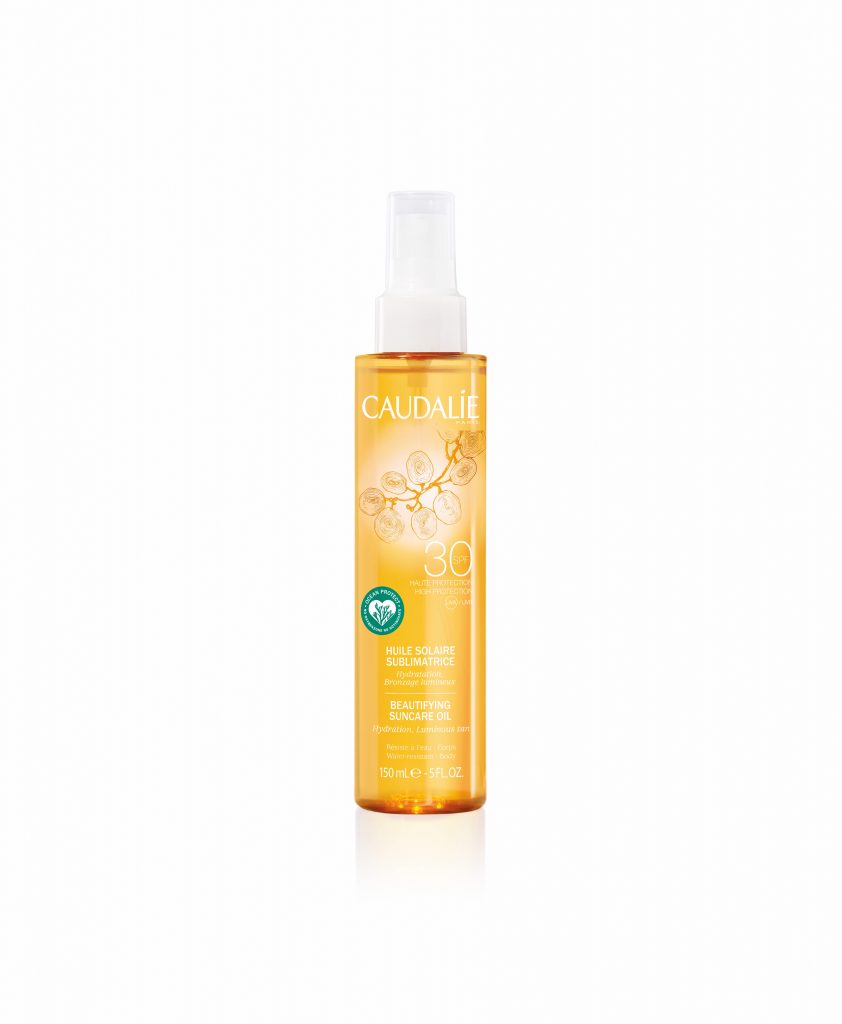 Caudalie SPF 30 güneş yağı 150 ml şişe beyaz fonda