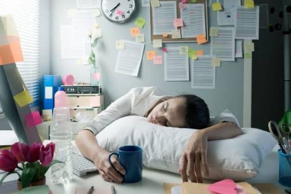 YENİLENMENİN EN HIZLI YOLU: POWER NAP