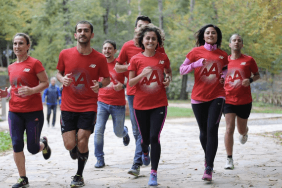 “Adım Adım” İyilik Hareketi’nin Öncüsü İzzet Renay Onur İle Gönüllülük Üzerine…