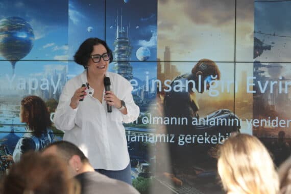 Gelecek Danışmanı Elif Çetin ile Teknoloji, Yapay Zeka ve Güzellik Üzerine
