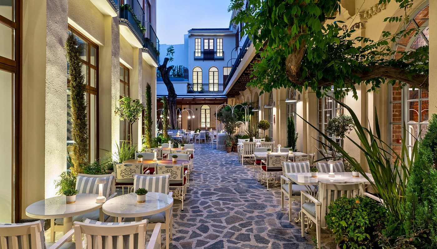 Galata’nın Tarihi Avlusunda Zamansız Bir Deneyim: Il Cortile Istanbul