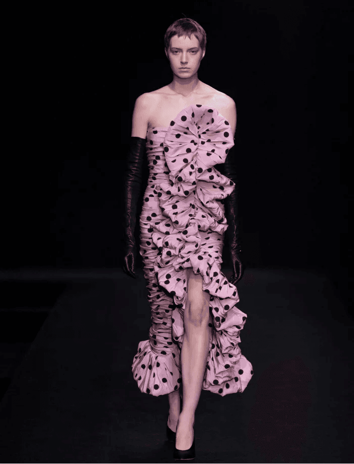 Valentino İlkbahar/Yaz 2023 Le Club Couture Show