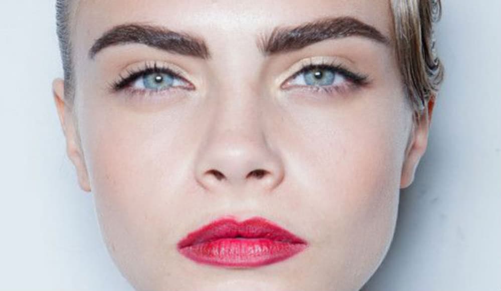 YENİ NESLİN İDOLÜ: CARA DELIVINGNE