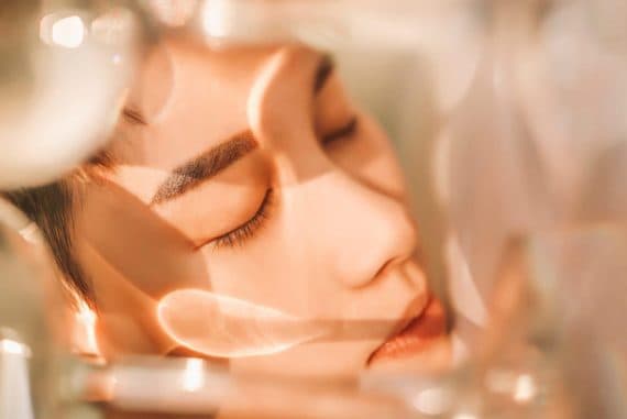 GÜZELLİKTE YENİ TREND: SKINIMALIZM