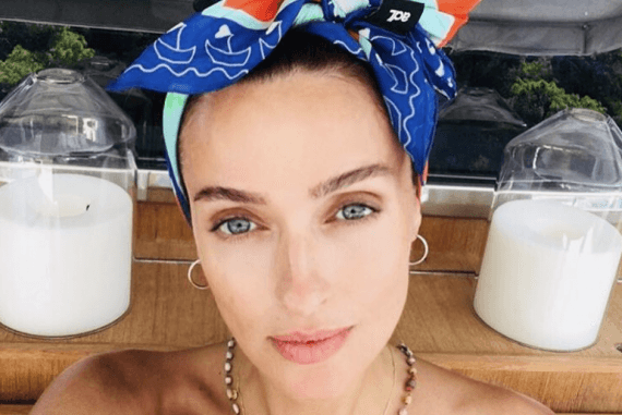 İLHAM PERİSİ: PINAR TEZCAN