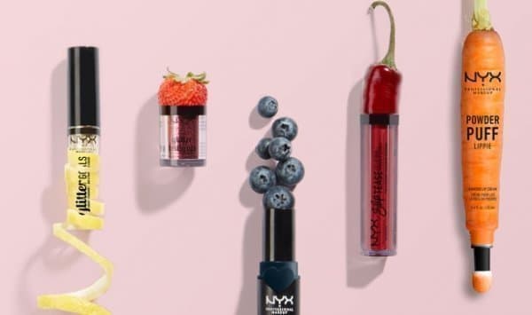 NYX makyaj ürünleri meyve ve sebzelerle yaratıcı bir kompozisyon