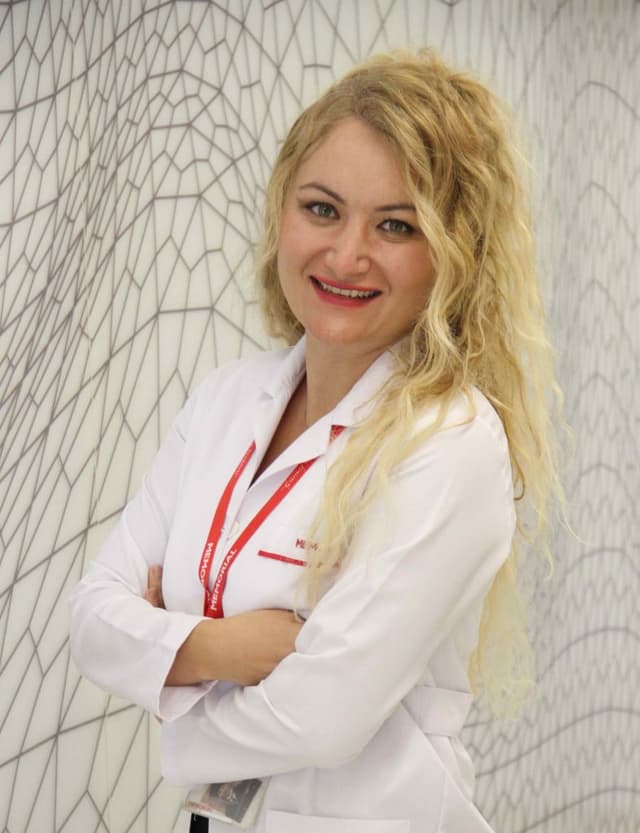 Memorial Ataşehir Hastanesi Endokrinoloji ve Metabolizma Hastalıkları Bölümü’nden Prof. Dr. Başak Karbek Bayraktar,