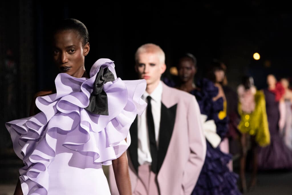 Valentino İlkbahar/Yaz 2023 Le Club Couture Show