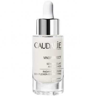 Caudalie Vinoperfect anti-leke parlaklık serumu beyaz damlalıklı şişesi