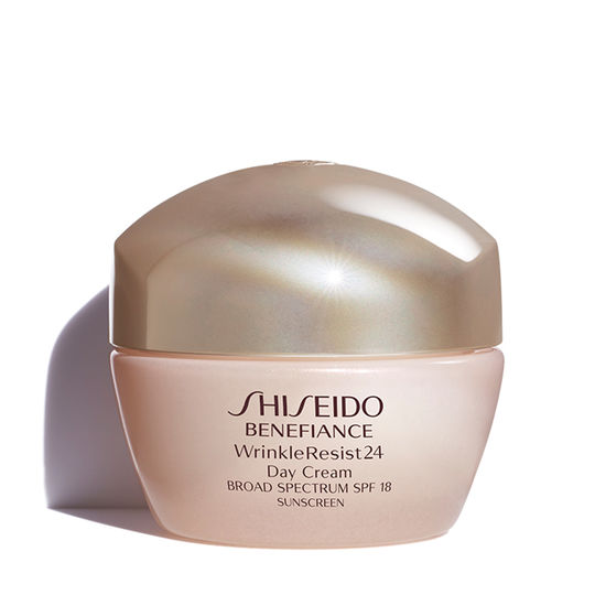 Shiseido Benefiance WrinkleResist24 Gündüz Kremi SPF 18 güneş koruyuculu kozmetik ürün