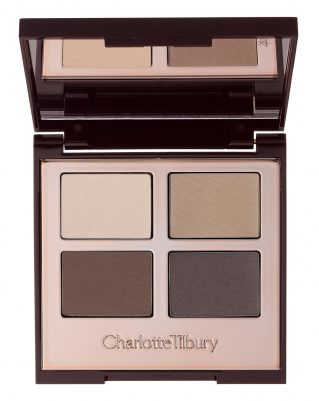 Charlotte Tilbury kahverengi tonlarında dörtlü far paleti aynalı açık