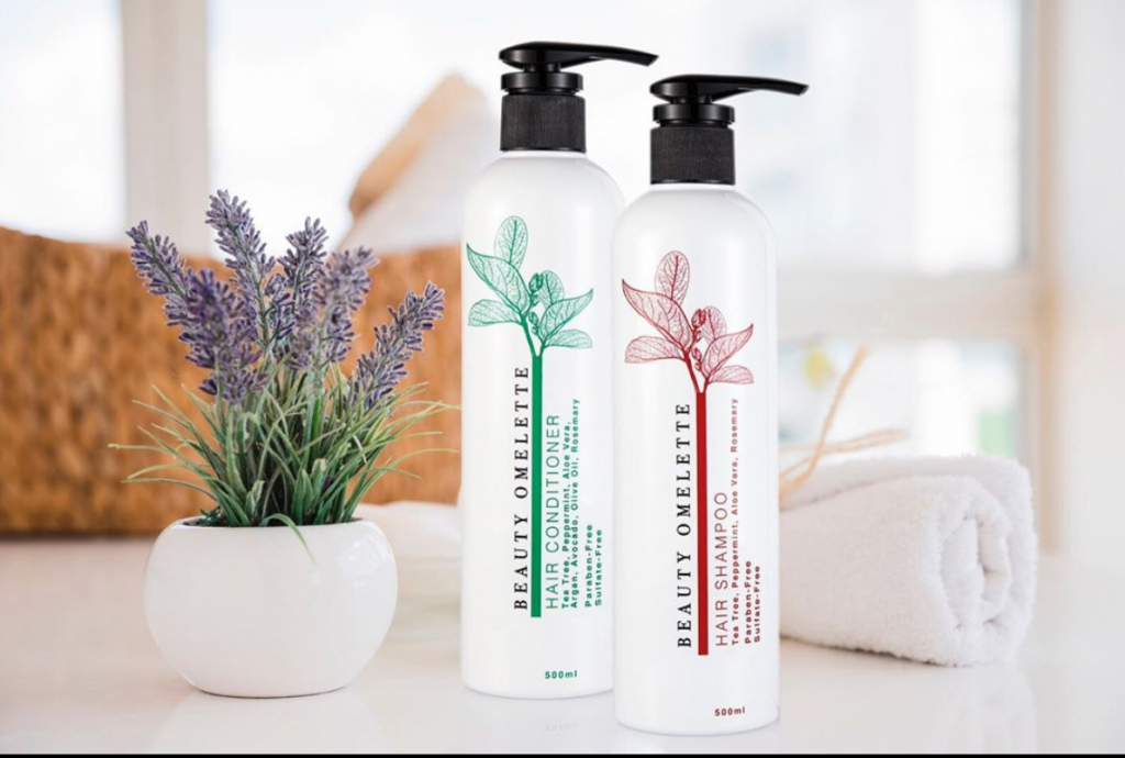 Lavanta ve havlu ile Beauty Omelette saç bakım ürünleri şişeleri