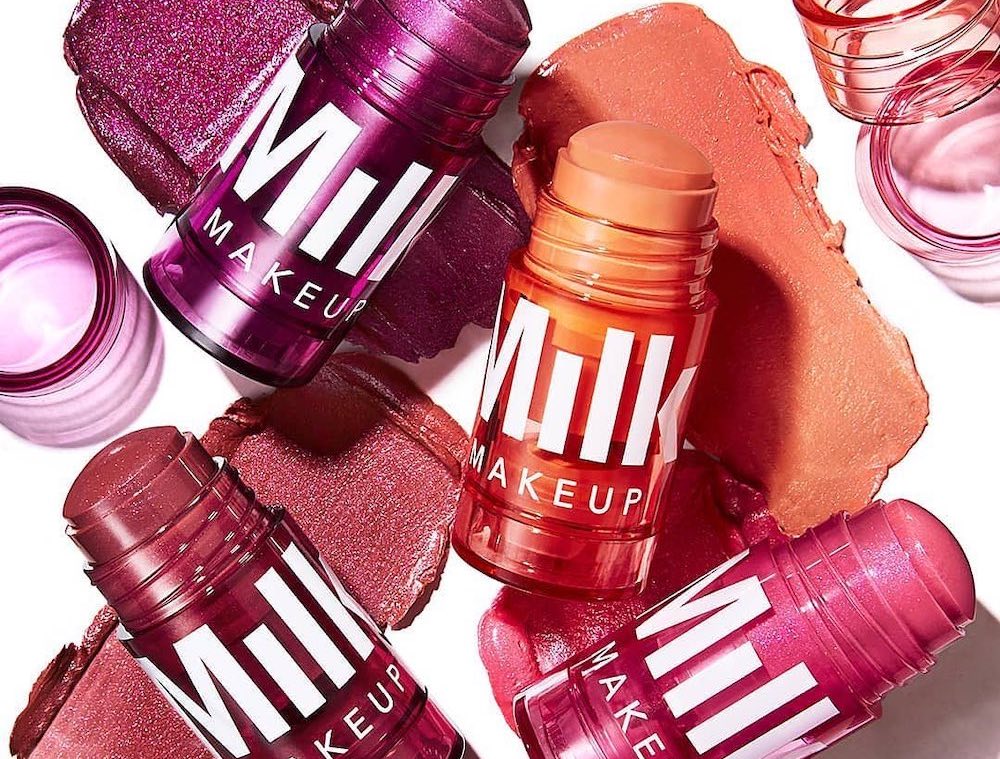 Milk Makeup stick ve krem makyaj ürünleri parlak renkli örnekleriyle