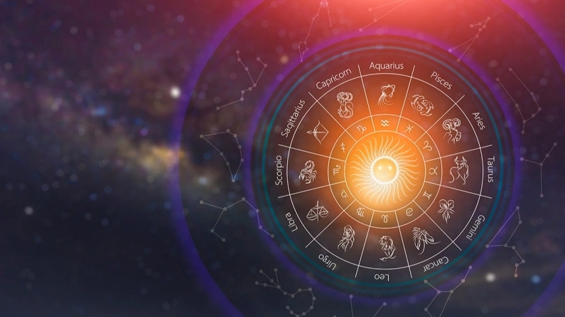 Zodyak çarkı, burçlar ve yıldız takımyıldızları içeren astroloji görüntüsü